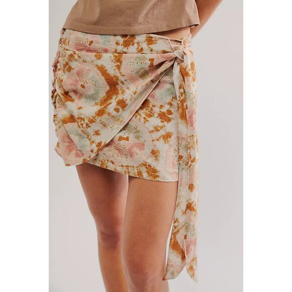 Free People NWT Boho Sweet As Beach Mini Skirt - Picture 2 of 9